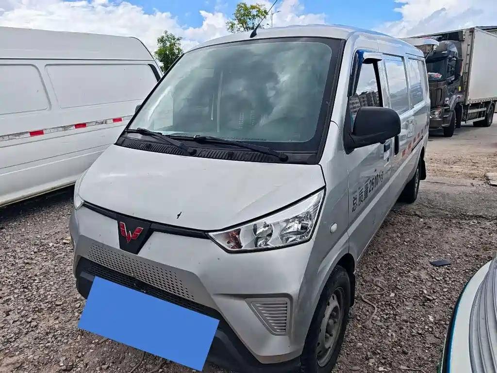 2020 Wuling EV50 - China Cars Review Favorite Van 2020 Wuling EV50 - China Cars Review Favorite Van