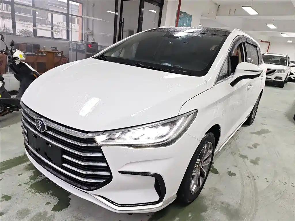 2021 BYD Song MAX M6: Elite Chinese Automobile Manufacturer 2021 BYD Song MAX M6: Elite Chinese Automobile Manufacturer