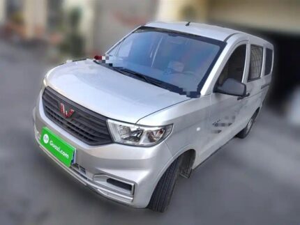 2021 Wuling Hong Guang V 1.2 L Among Best Chinese EV