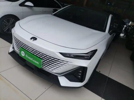 2023 Changan UNI-V iDD Plug in Hybrid Top Chinese Electric Car Companies - Efficient Used