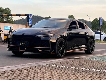 2023 Xe Changan UNI-V - Premium New Chinese EV Car