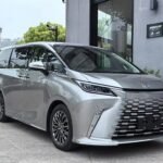 2024 Lexus LM Hybrid 4WD: China Export