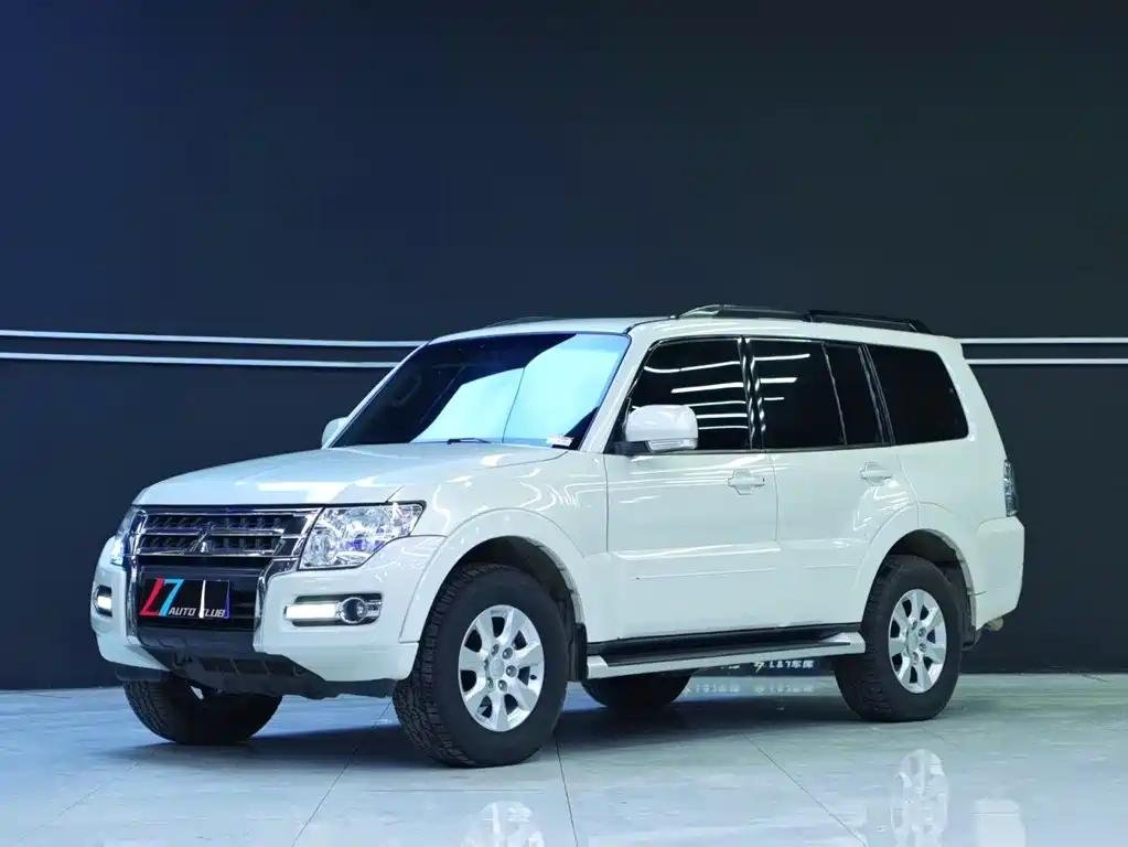 Affordable Cost of Mitsubishi Pajero 2018: Used Cars from China to USA Affordable Cost of Mitsubishi Pajero 2018: Used Cars from China to USA