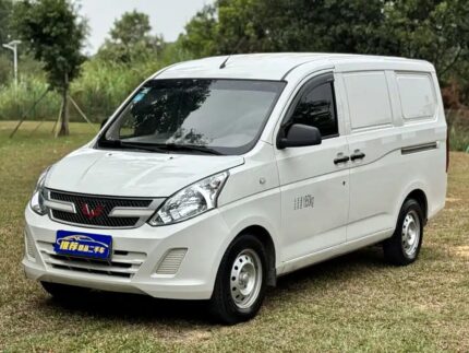 Available 2019 Wuling Rongguang V: Wuling Rongguang V Used Chinese Cars in UK for Sale