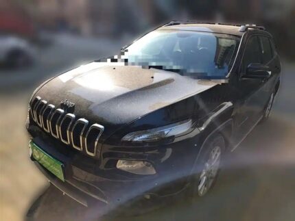 Black Grand Jeep Cherokee 2018 Chinese EV Car Name