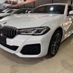 BMW 5 Series GT Features: Used Car in Chinese Translation Aid