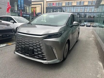 Buy Used Lexus LM 2.4L Hybrid - China