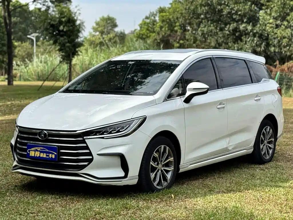 BYD Song MAX PCD: Affordable Chinese Second Hand Cars BYD Song MAX PCD: Affordable Chinese Second Hand Cars