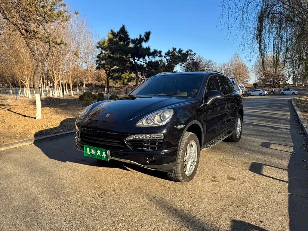Elegant Porsche Cayenne White as Chinese Used Car Export Elegant Porsche Cayenne White as Chinese Used Car Export