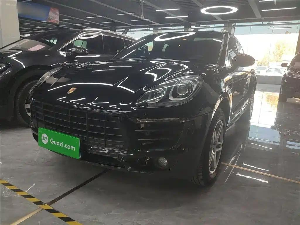 Grey Porsche Macan 2016 Sleek: Import Used Car from China Now Grey Porsche Macan 2016 Sleek: Import Used Car from China Now