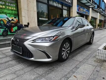 High-Quality 2021 Lexus ES Petrol - China