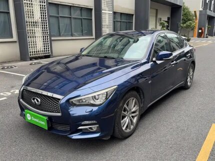 Infiniti Q50 Black