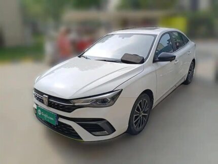 Intelligent 2022 i5 Robot Roewe i5 - Old Chinese Car Companies