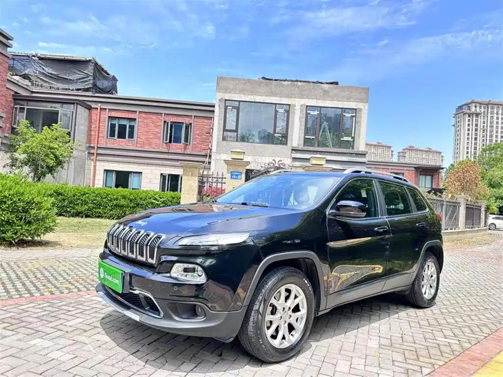 Jeep Cherokee Older 2017 Singulato Car Jeep Cherokee Older 2017 Singulato Car