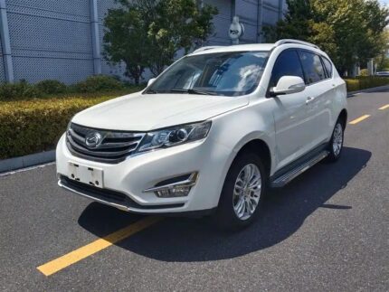 Landwind X5: Spacious Used Vehicles China for Export Markets