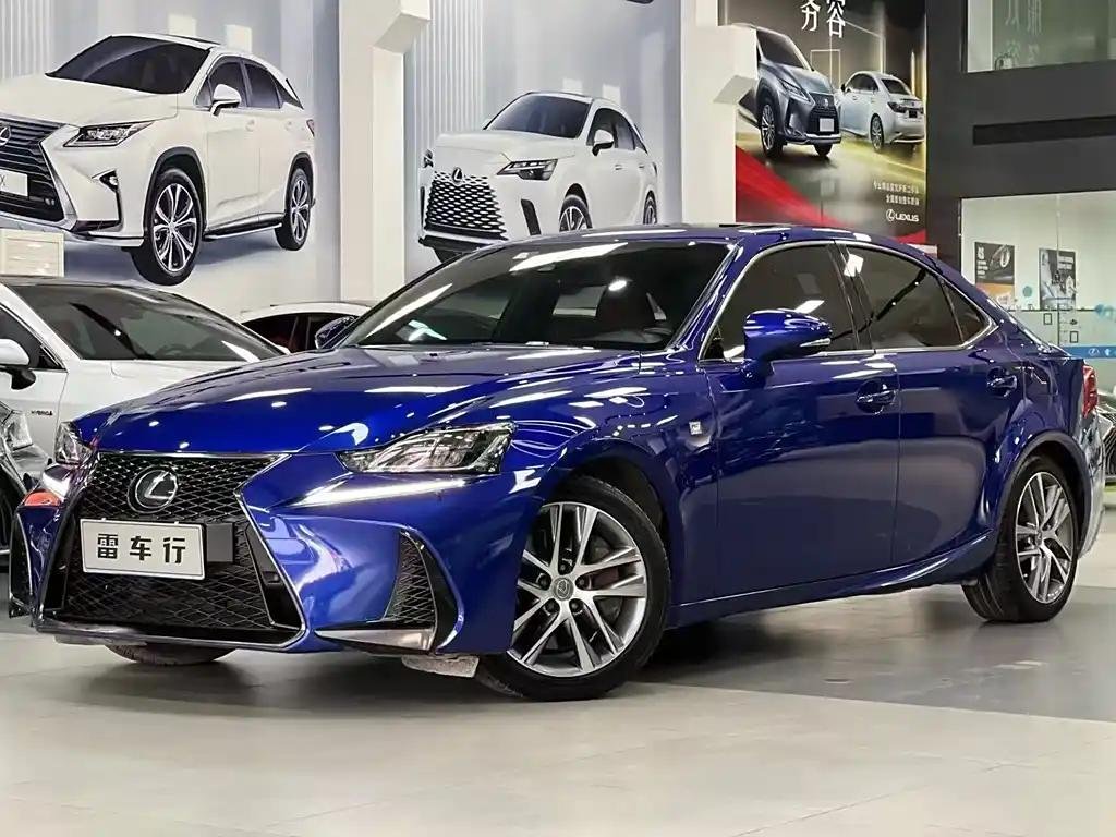 Lexus IS 2018 Petrol: Best Price Guarantee Lexus IS 2018 Petrol: Best Price Guarantee