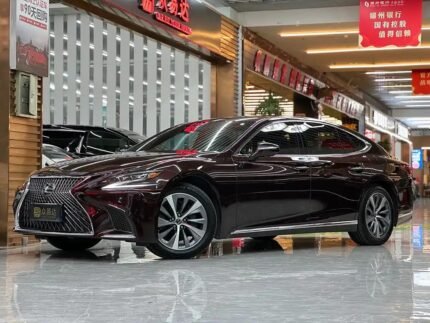 Lexus LS 2018: 3.5L Petrol Engine