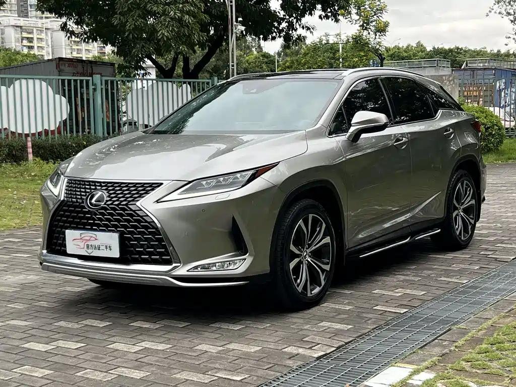 Lexus RX or NX: Spacious 2. Hand Cars Export Lexus RX or NX: Spacious 2. Hand Cars Export