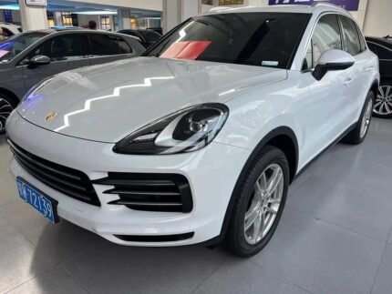 Luxurious Porsche Cayenne V8 Among Chinese SUV Cars