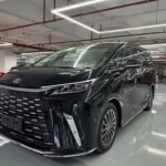 Luxury Cars: Lexus LM from China