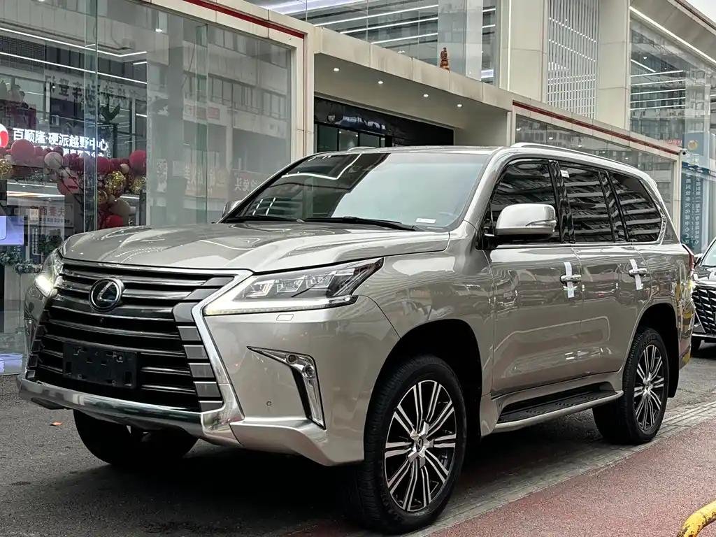Luxury SUV: Lexus LX from China Luxury SUV: Lexus LX from China