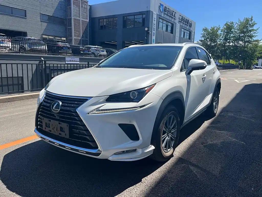 Luxury SUV: Lexus NX 2019 2L 4WD Luxury SUV: Lexus NX 2019 2L 4WD