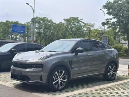 Lynk and Co 05: Hot Used Car China for Sale Hybrid