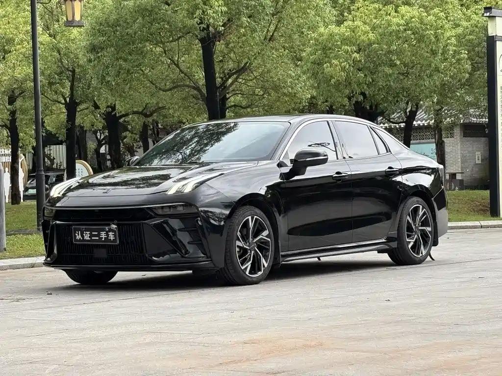 Lynk en Co 3 Fase Laden: Efficient Top Selling Chinese Cars Lynk en Co 3 Fase Laden: Efficient Top Selling Chinese Cars