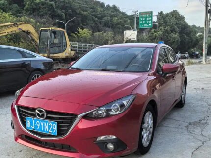 Mazda 3 Axela Headlight via Best Chinese Used Car Website