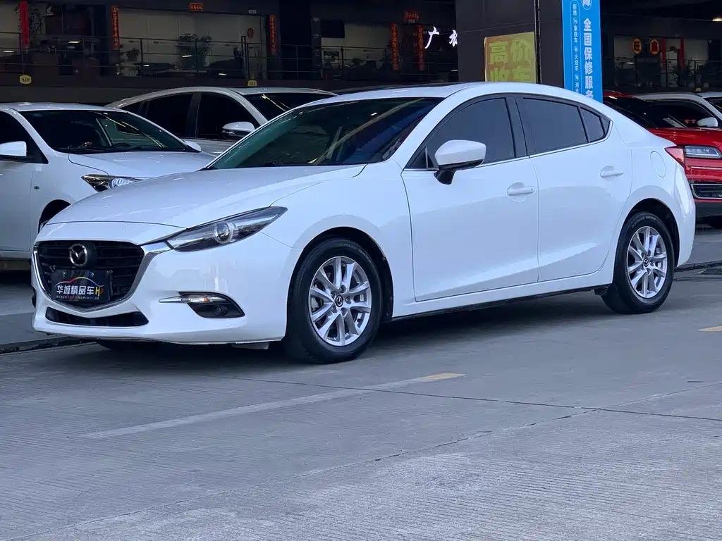 Mazda 3 Axela Screen: Intuitive China EV Used Car Interface Mazda 3 Axela Screen: Intuitive China EV Used Car Interface