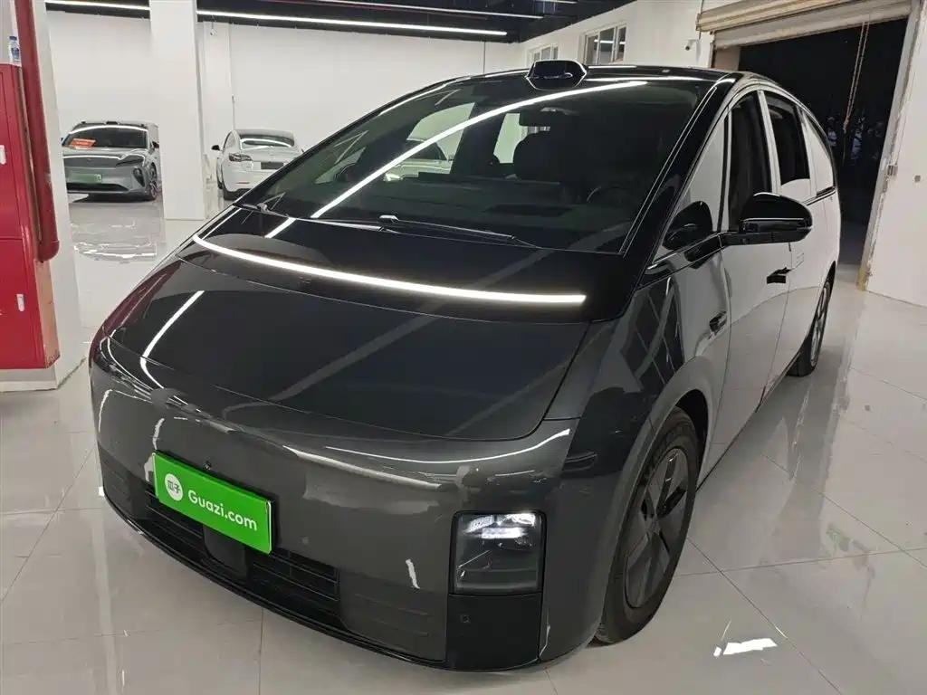 Mega - Q: Dynamic New Chinese EV Car - 2024 Used Model Export Ready Mega - Q: Dynamic New Chinese EV Car - 2024 Used Model Export Ready