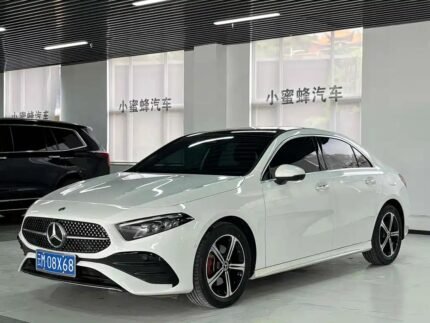 Mercedes-Benz A-Class A200 Auto with Used Car Parts China Access