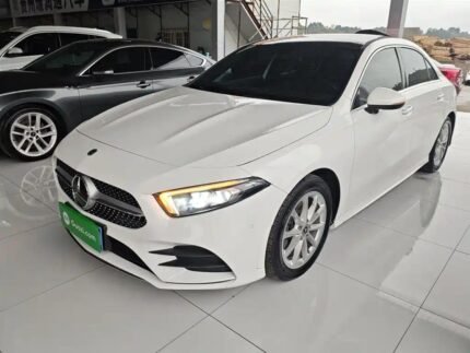 Mercedes-Benz A-Class Limousine On Road Price 2022: Old Car in China Classics