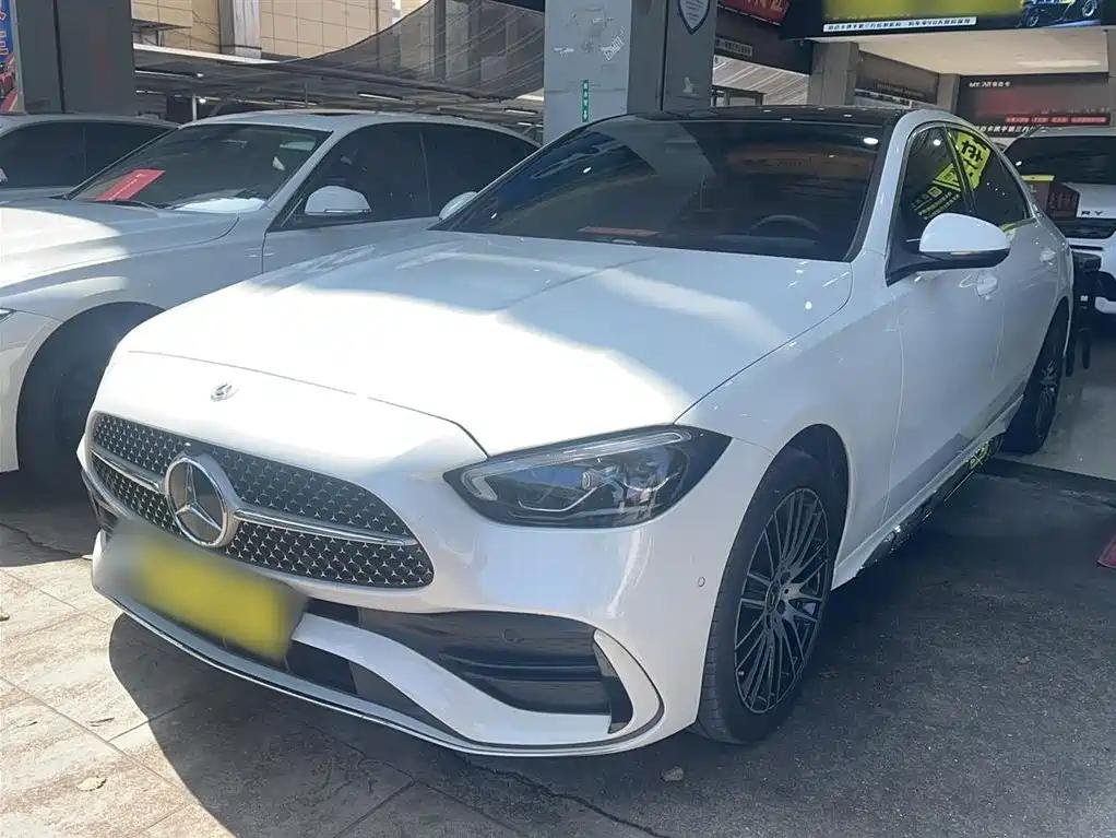 Mercedes-Benz C-Class AMG C 63 S Sedan 2023: Chinese Car Lot Export Highlights Mercedes-Benz C-Class AMG C 63 S Sedan 2023: Chinese Car Lot Export Highlights