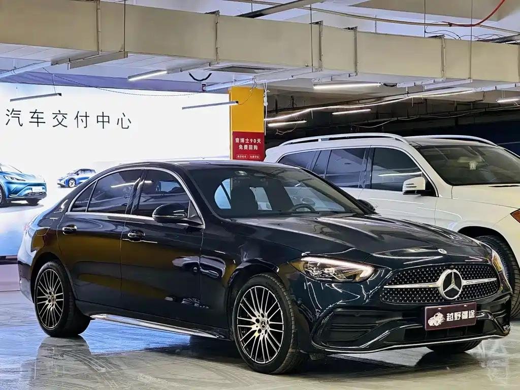 Mercedes-Benz C-Class Inside 2023 - Premium EV Chinese Cars Interior Mercedes-Benz C-Class Inside 2023 - Premium EV Chinese Cars Interior