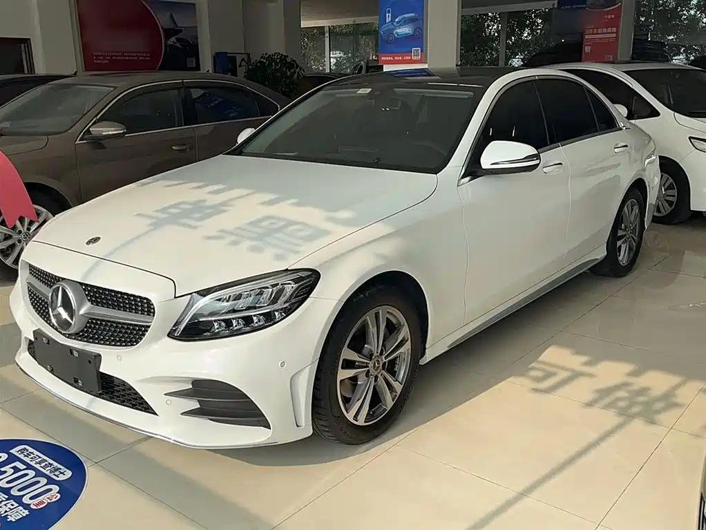 Mercedes-Benz C-Class Mileage on Chinese Used Car Site: 2021 Model Mercedes-Benz C-Class Mileage on Chinese Used Car Site: 2021 Model