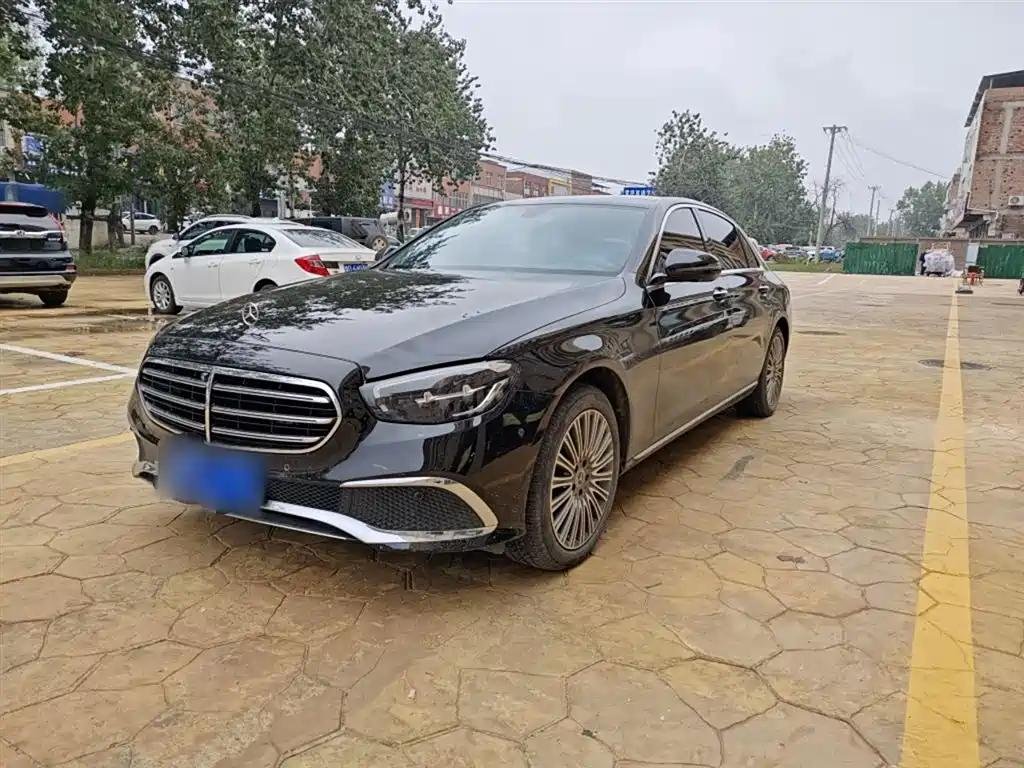 Mercedes-Benz E-Class Plug-in Hybrid 2023: Used Cars for Sale in China Export Mercedes-Benz E-Class Plug-in Hybrid 2023: Used Cars for Sale in China Export