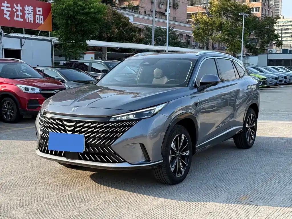 MG HS vs Roewe RX5 2022: Positive China Cars Review MG HS vs Roewe RX5 2022: Positive China Cars Review