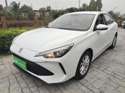 New Roewe i5 Model 2025: Leading Electric Car Chinese Company