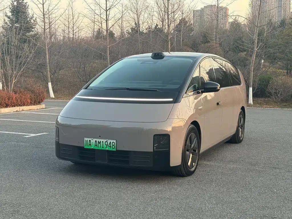 Of Mega Link: From Top Chinese EV Car Companies - 2024 Used Model Of Mega Link: From Top Chinese EV Car Companies - 2024 Used Model