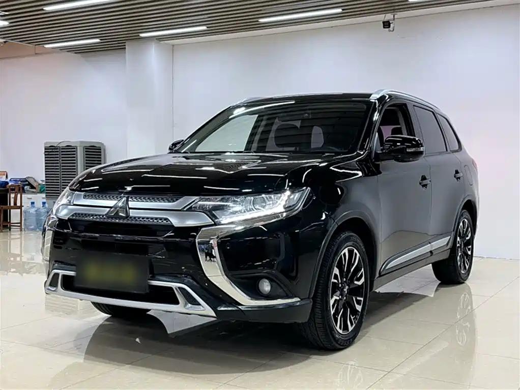 Off Road Mitsubishi Outlander 2019 by Used Car Company in China Off Road Mitsubishi Outlander 2019 by Used Car Company in China