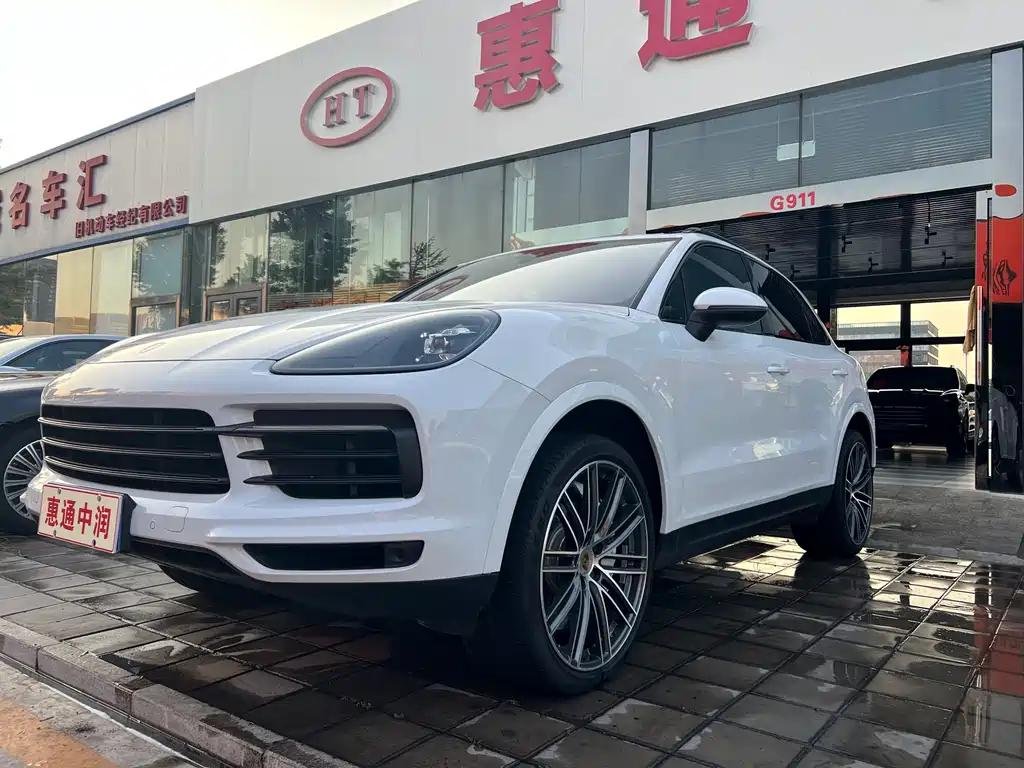 Porsche Cayenne Diesel for Sale 2021: Classic Old Car in China Vibes Porsche Cayenne Diesel for Sale 2021: Classic Old Car in China Vibes