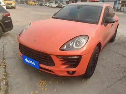 Porsche Macan Pink 2018 Bold: Mini Chinese Car Contrast