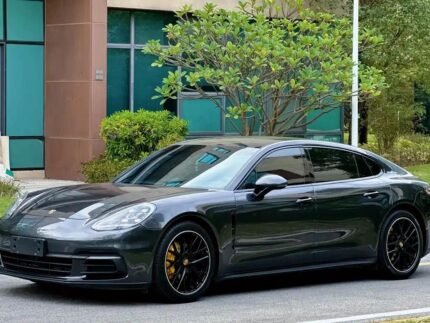 Practical 4 Door Porsche Panamera from Old Chinese Car Companies