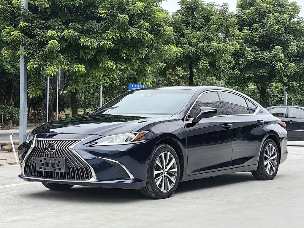 Save Big: Used Lexus ES 2021 Petrol - China Save Big: Used Lexus ES 2021 Petrol - China