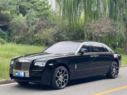 Silver Rolls Royce Ghost 2015 EV Chinese Cars Luxury