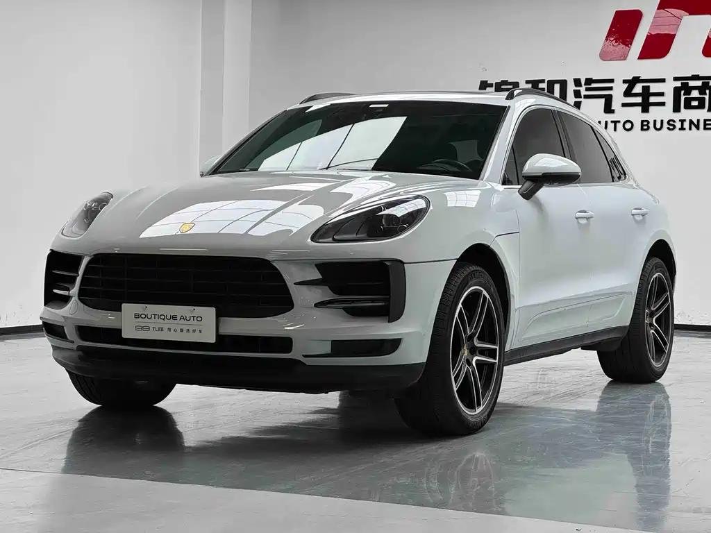 Striking Red Porsche Macan with Used Car Engines for Sale in China Striking Red Porsche Macan with Used Car Engines for Sale in China