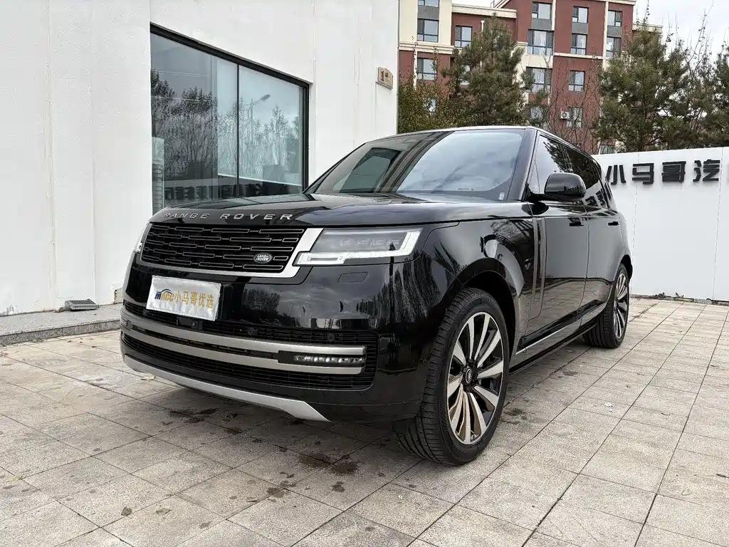 Stylish Land Rover Range Rover Evoque SE: New Chinese EV Car Stylish Land Rover Range Rover Evoque SE: New Chinese EV Car