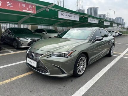 Used 2021 Lexus ES 2.5L Hybrid - China
