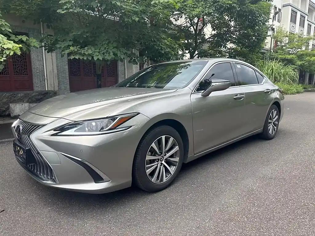 Used Lexus ES 2020 Petrol - China Export Used Lexus ES 2020 Petrol - China Export